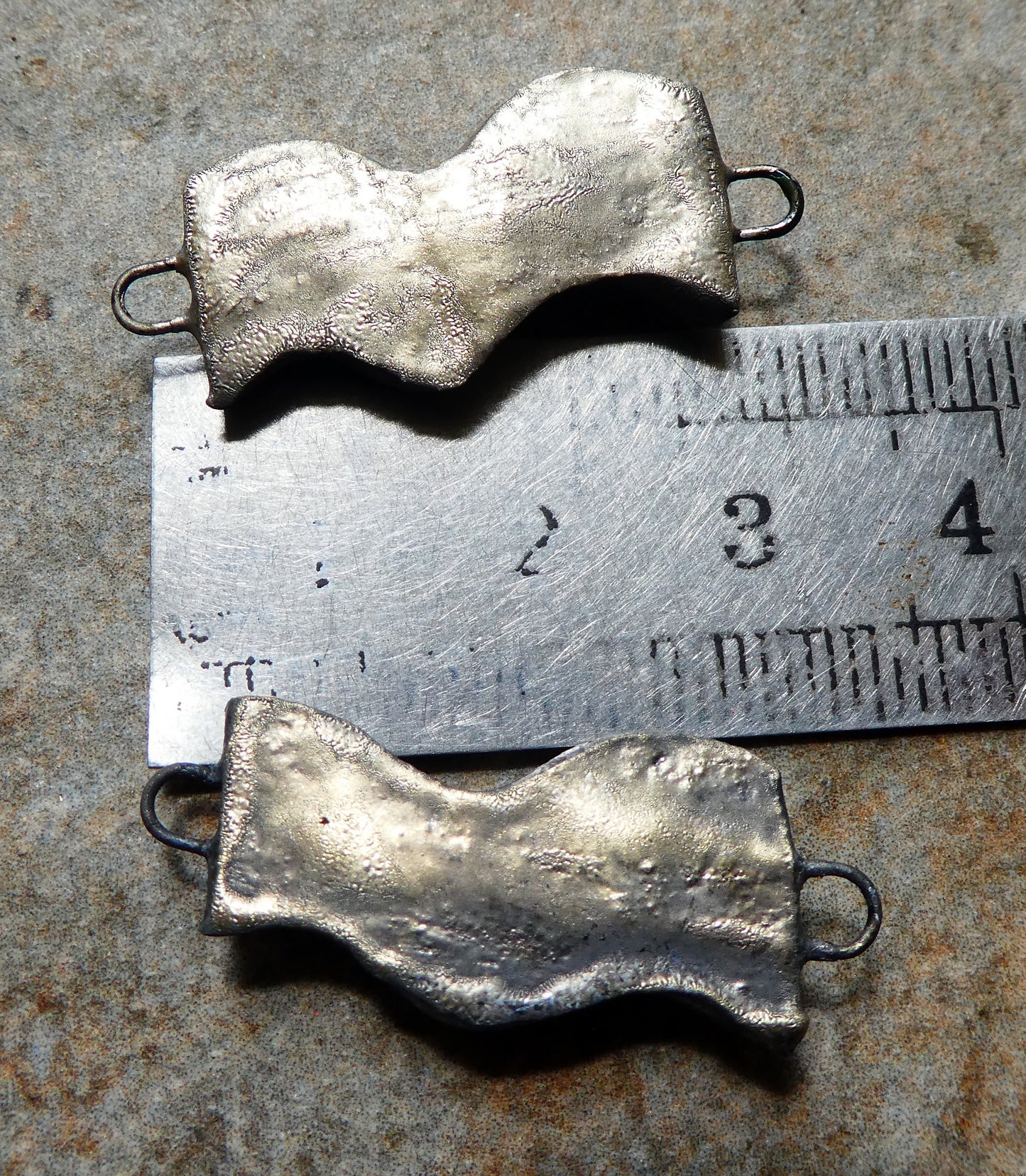 Ceramic Moulded Wave Connectors - Ohio