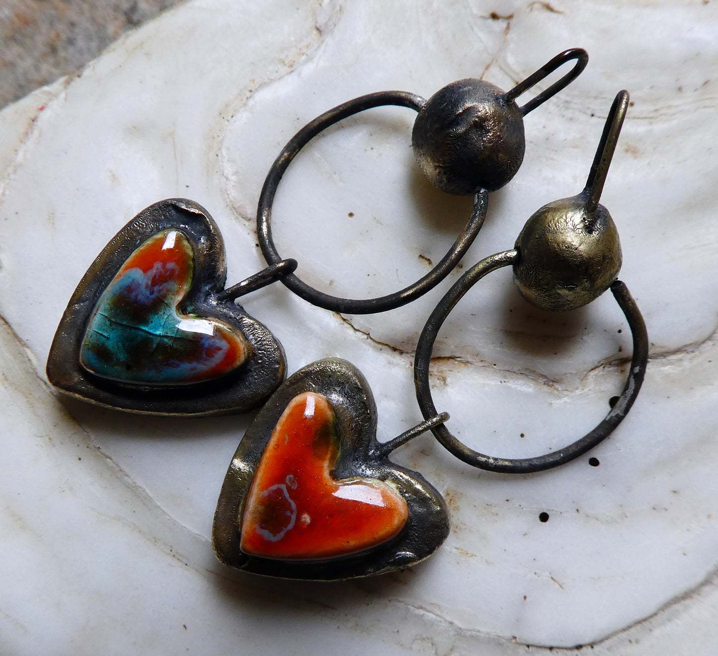 Ceramic Moulded Bobble and Heart Dangles - Vermillion Sunburst