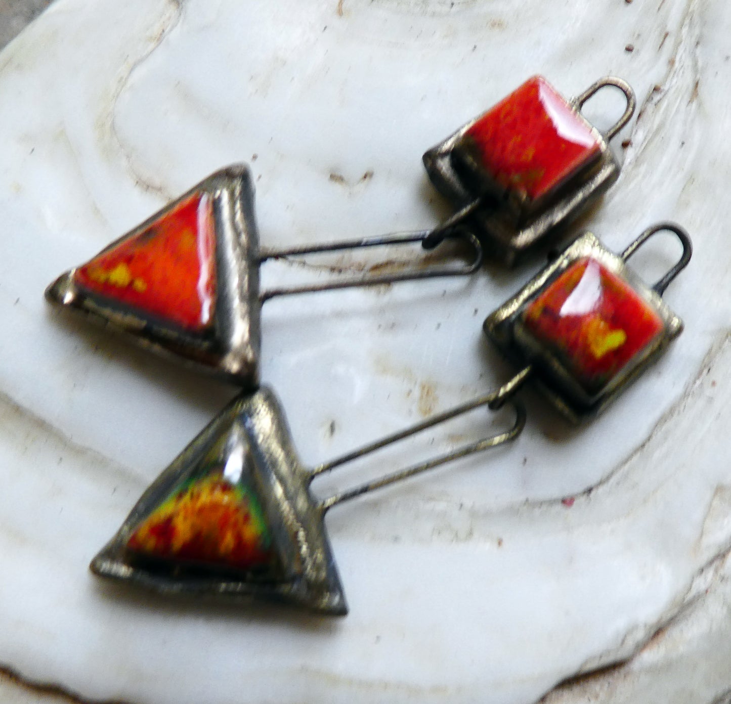 Ceramic Moulded Square and Triangle Dangles - Firecracker