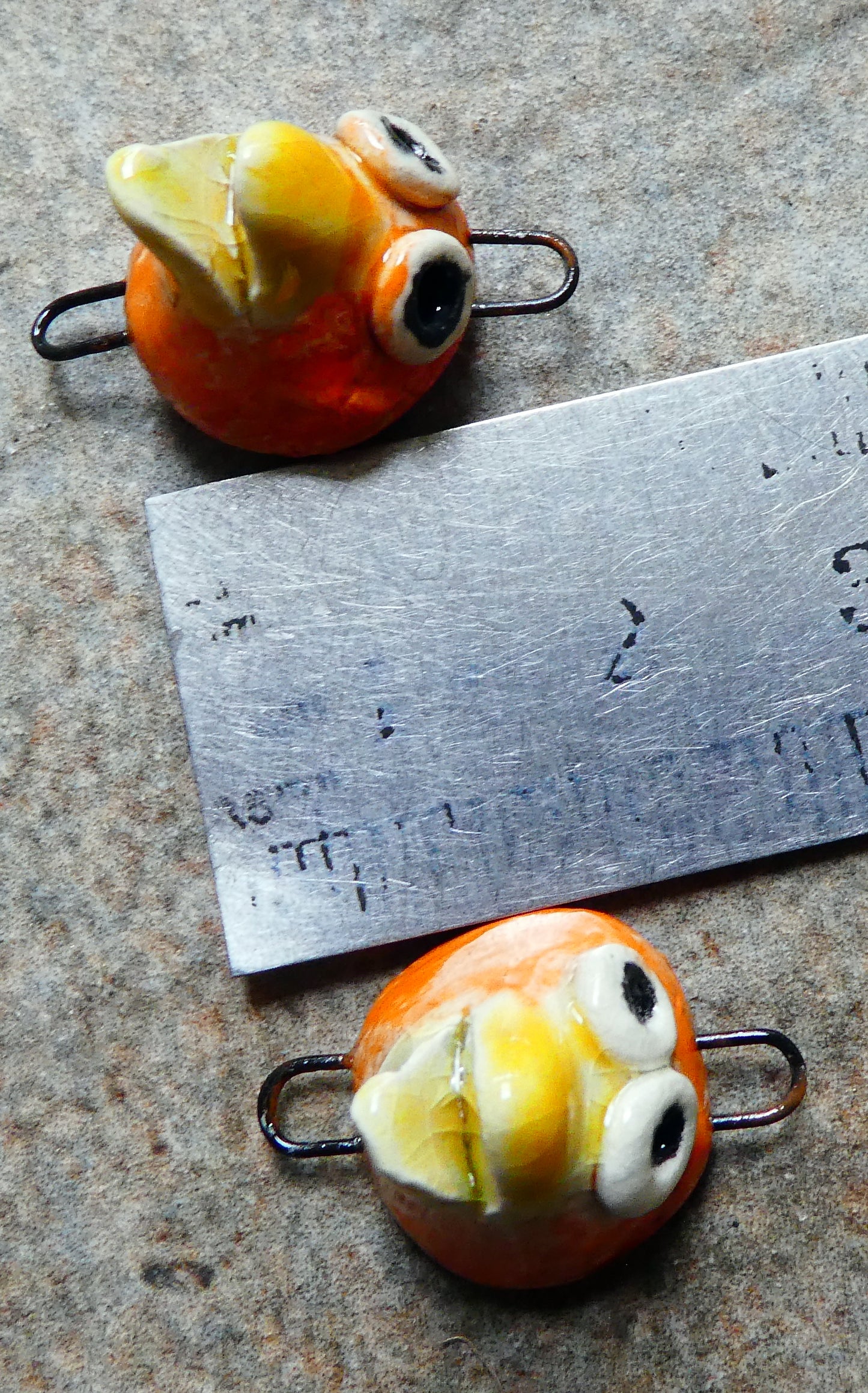 Ceramic Bird Face Connectors - Mandarin