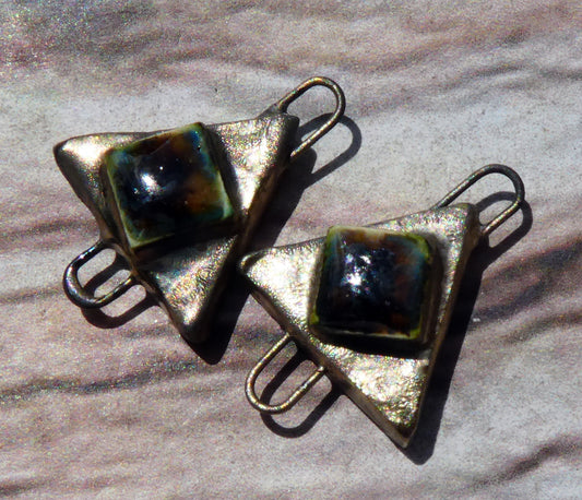 Ceramic Little Moulded Triangle Connectors -Oriental Caramel