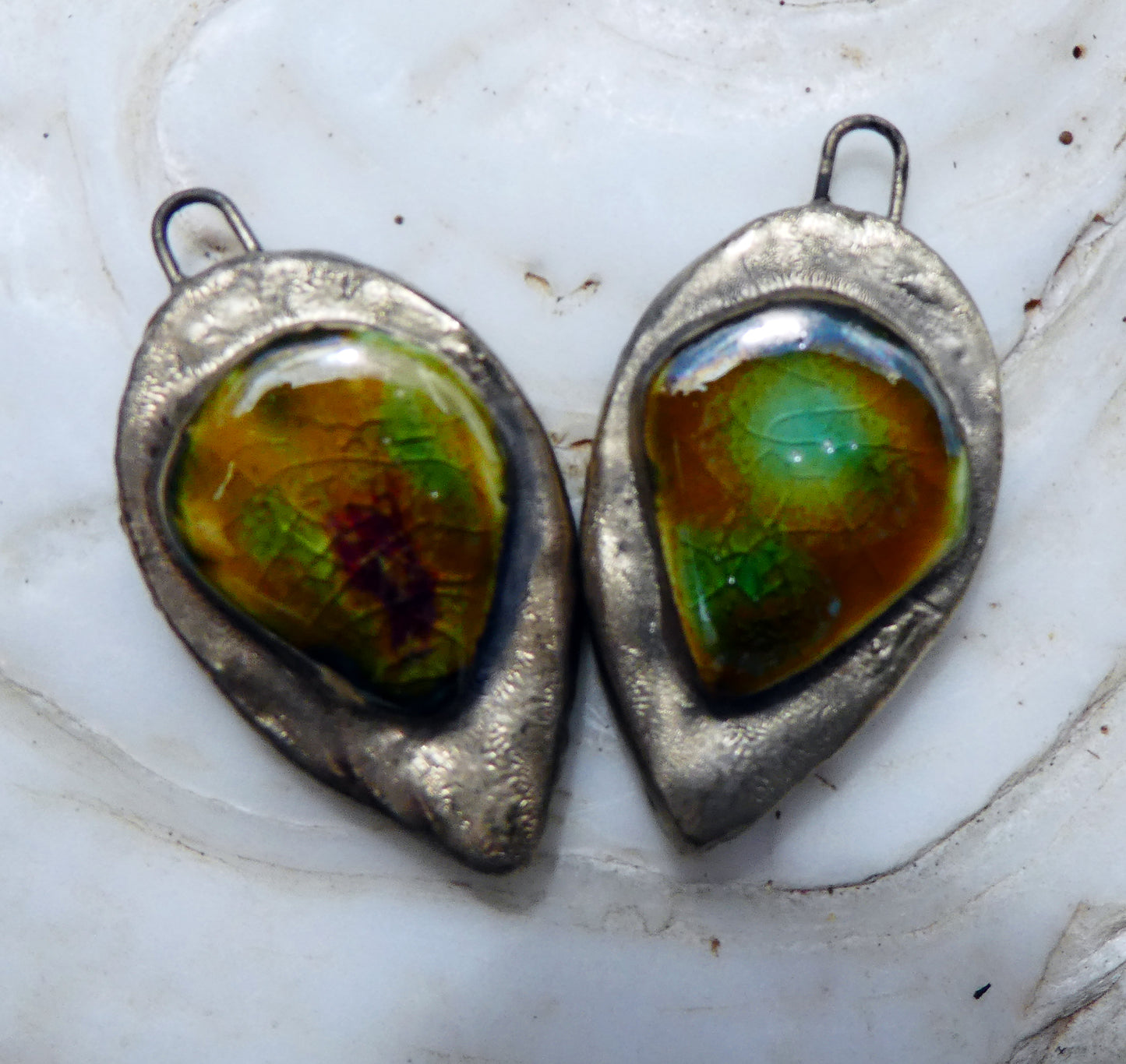 Ceramic Moulded Leaf Charms - Billabong