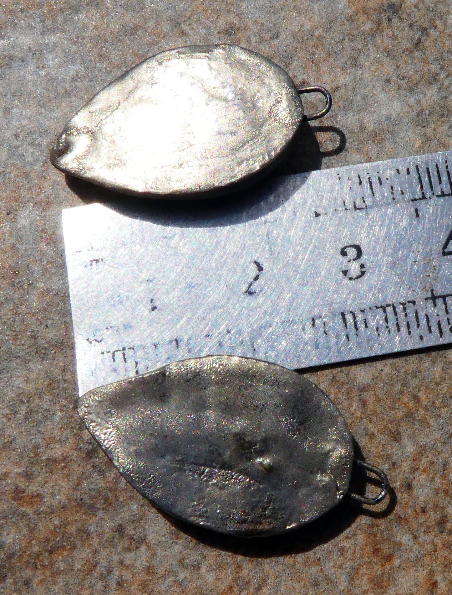 Ceramic Moulded Leaf Charms - Santa Lucia