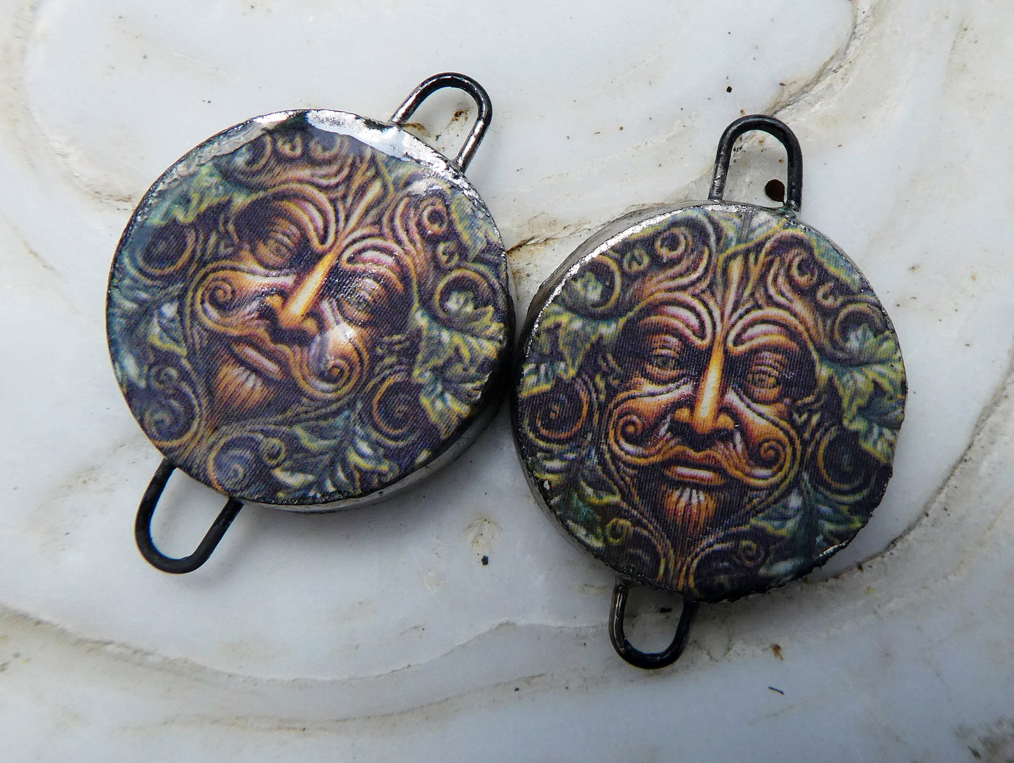 Ceramic Green Man Decal Disc Connectors - #1