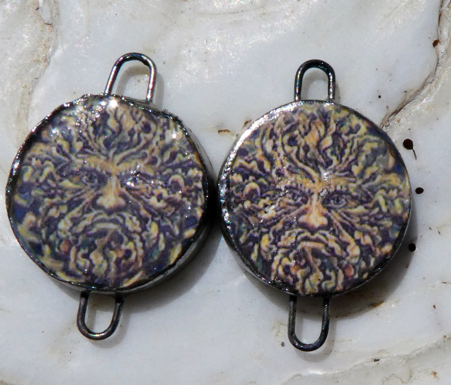 Ceramic Green Man Decal Disc Connectors - #2