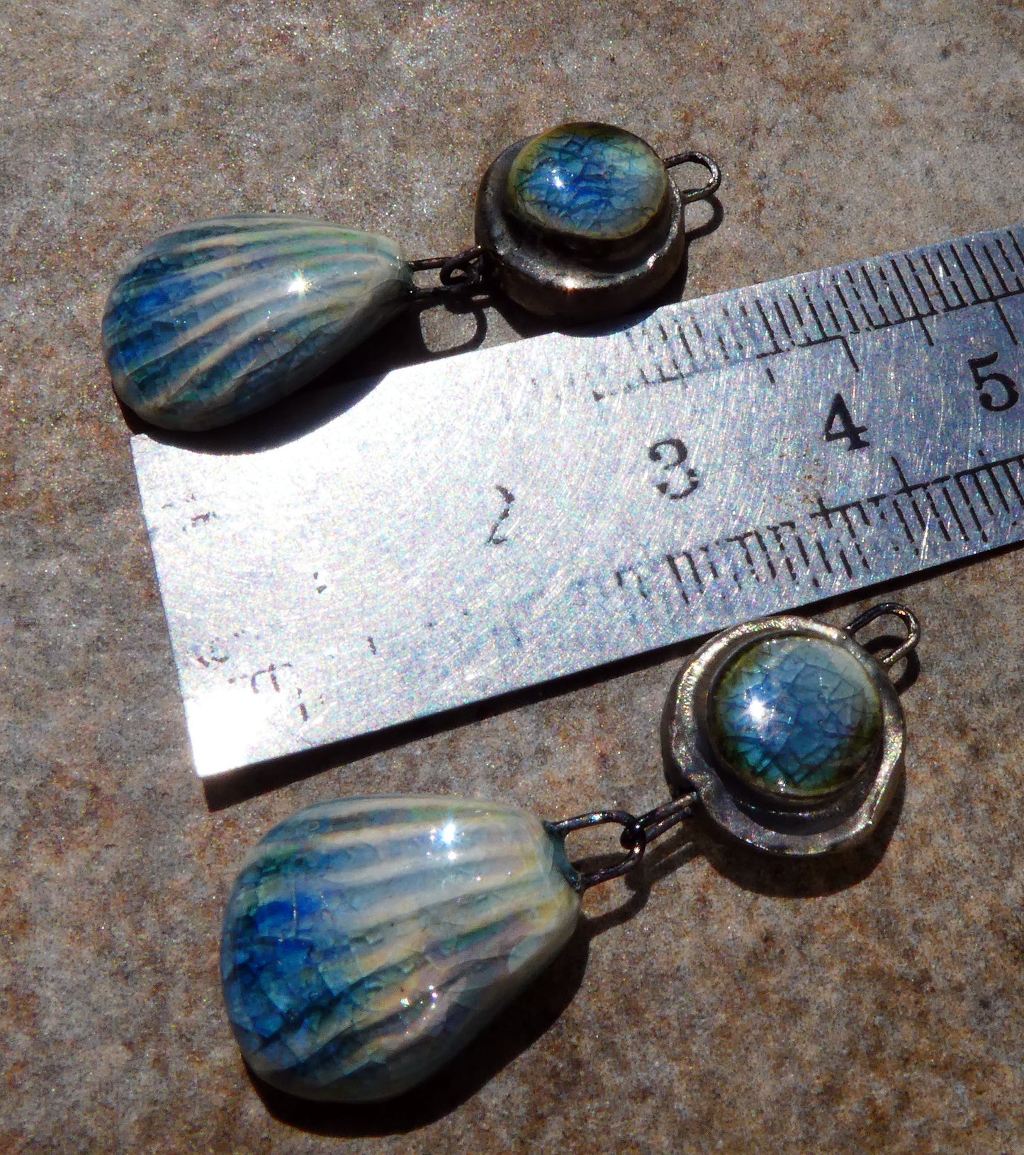Ceramic Lustrous Moulded Disc and Shell Dangles - Water