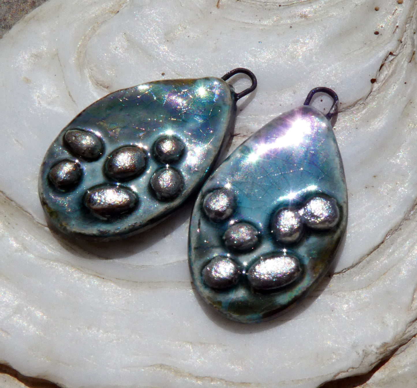 Ceramic Lustrous Silvery Pebbles Slice Charms -Topaz