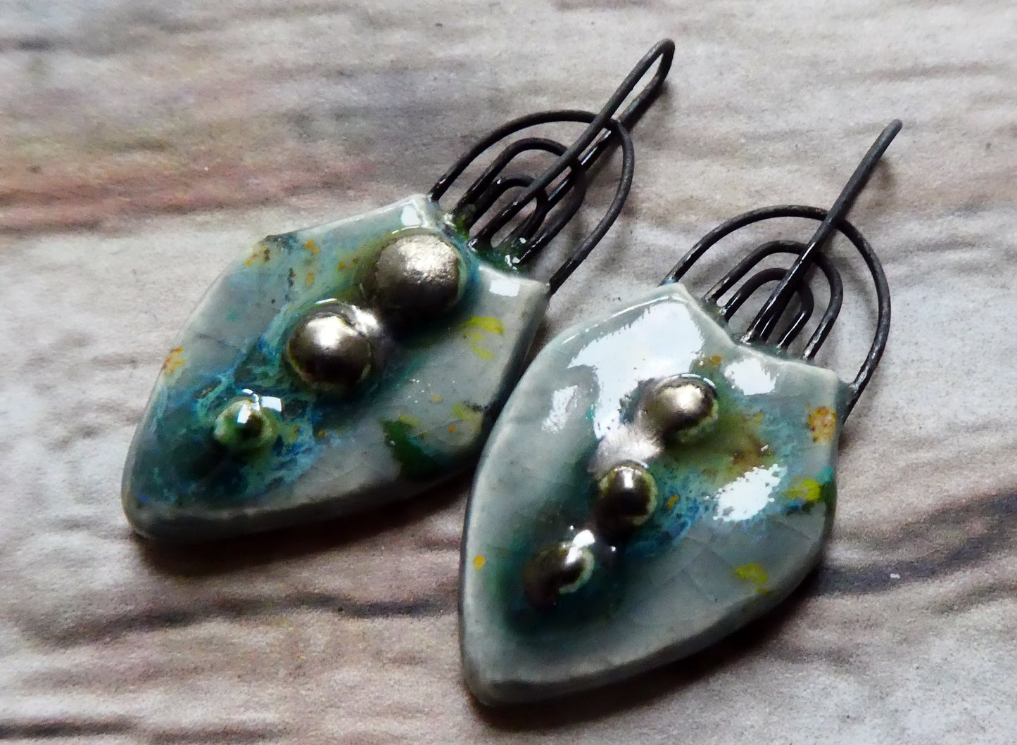 Ceramic Multi Hoop Pointed Charms -Mountain Moss