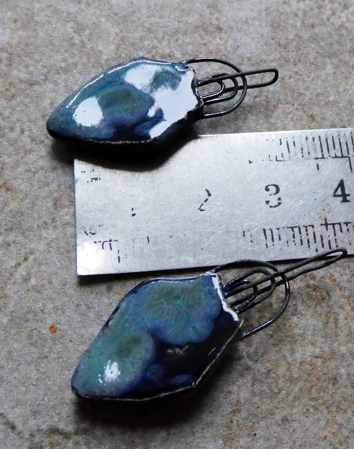 Ceramic Multi Hoop Pointed Charms -Obsidian