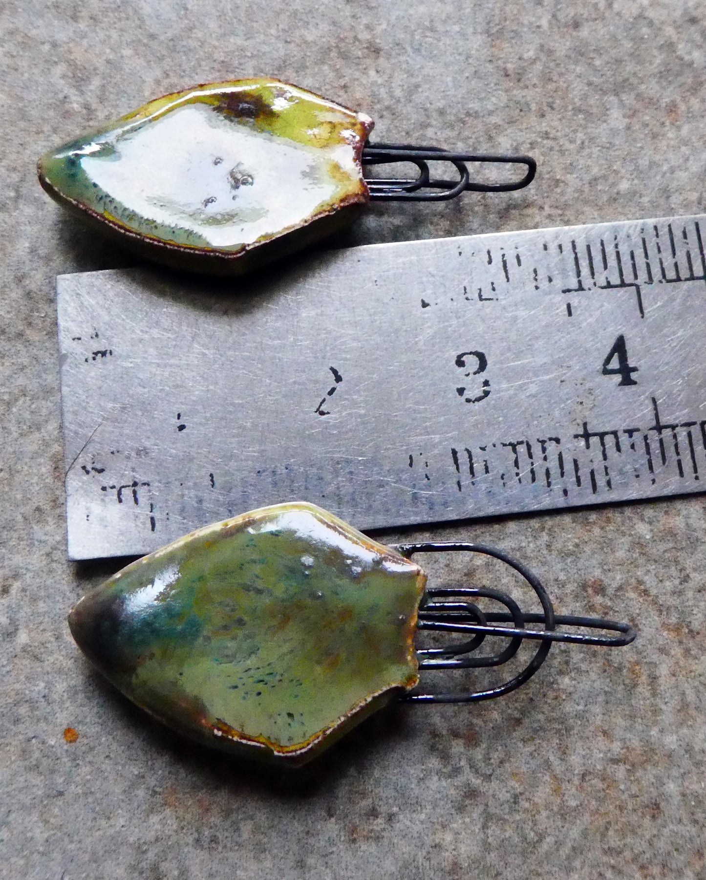 Ceramic Multi Hoop Pointed Charms -Pagoda