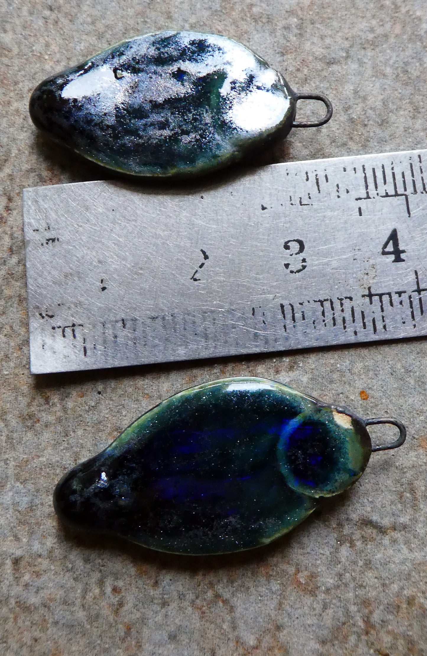 Ceramic Decorative Pointy Charms - Granada