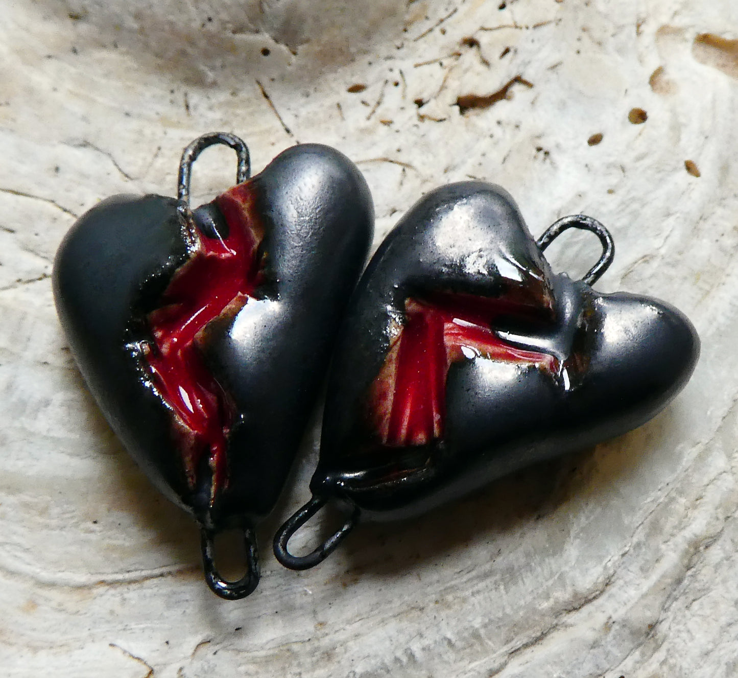 Ceramic Slashed Heart Charms - Pewter