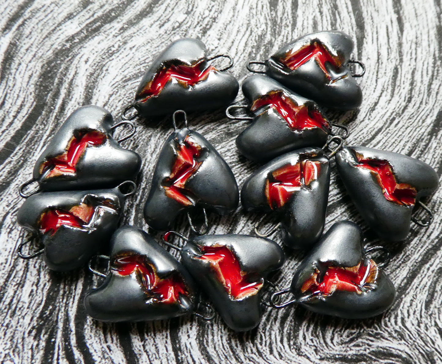 Ceramic Slashed Heart Charms - Pewter