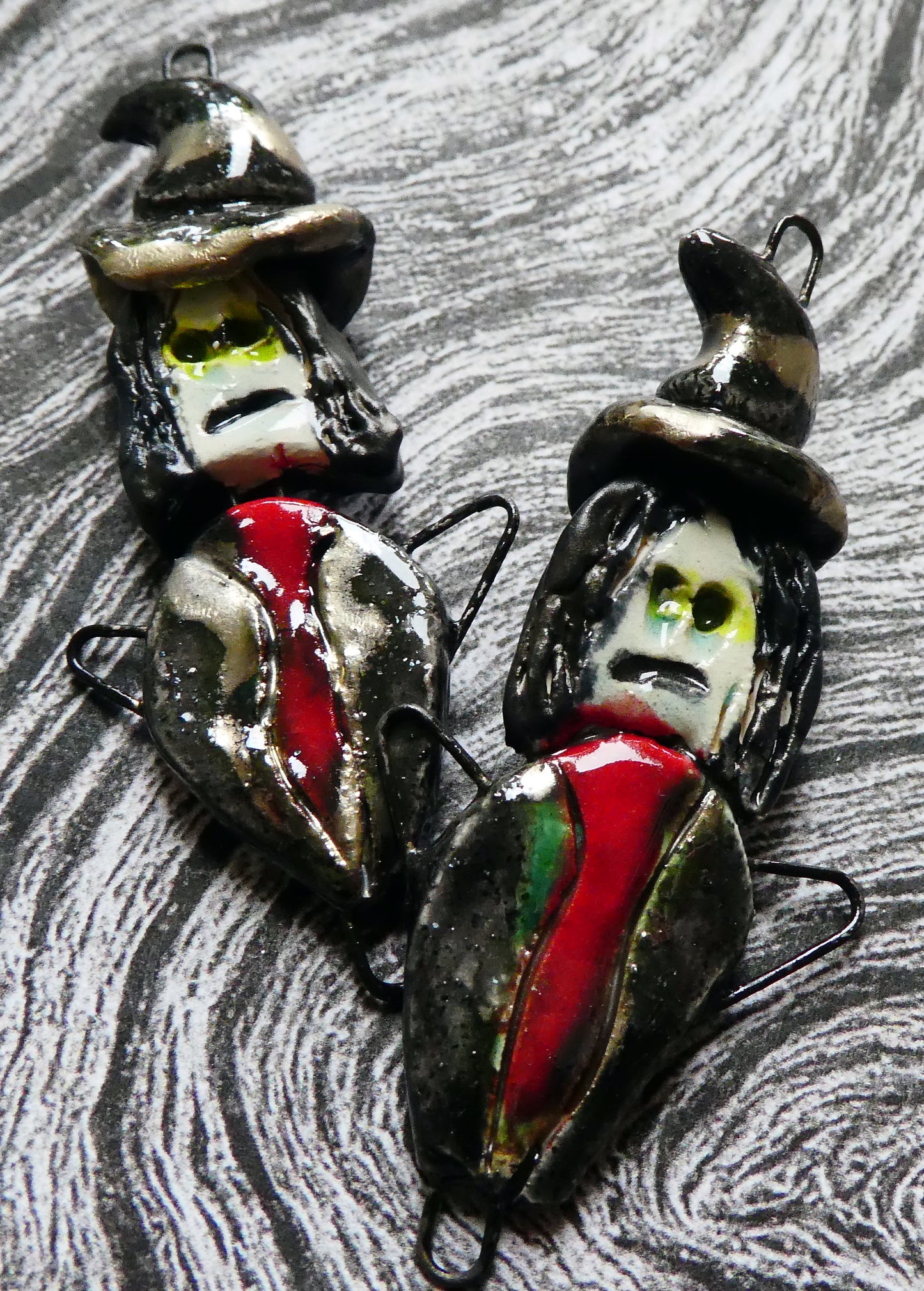 Ceramic Single Witch Connectors - Red