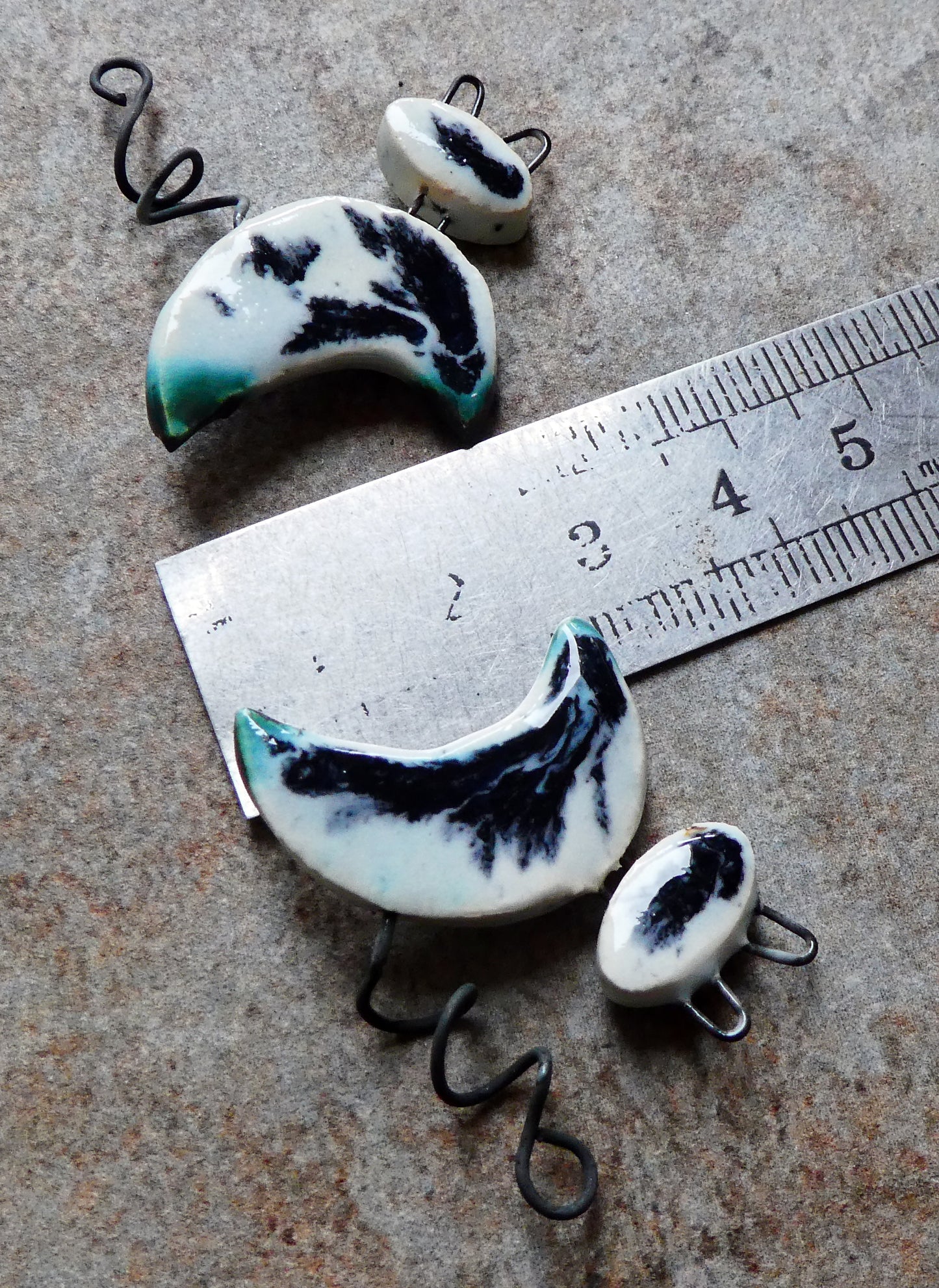 Ceramic Curly Tail Cat Charms - Dalmation