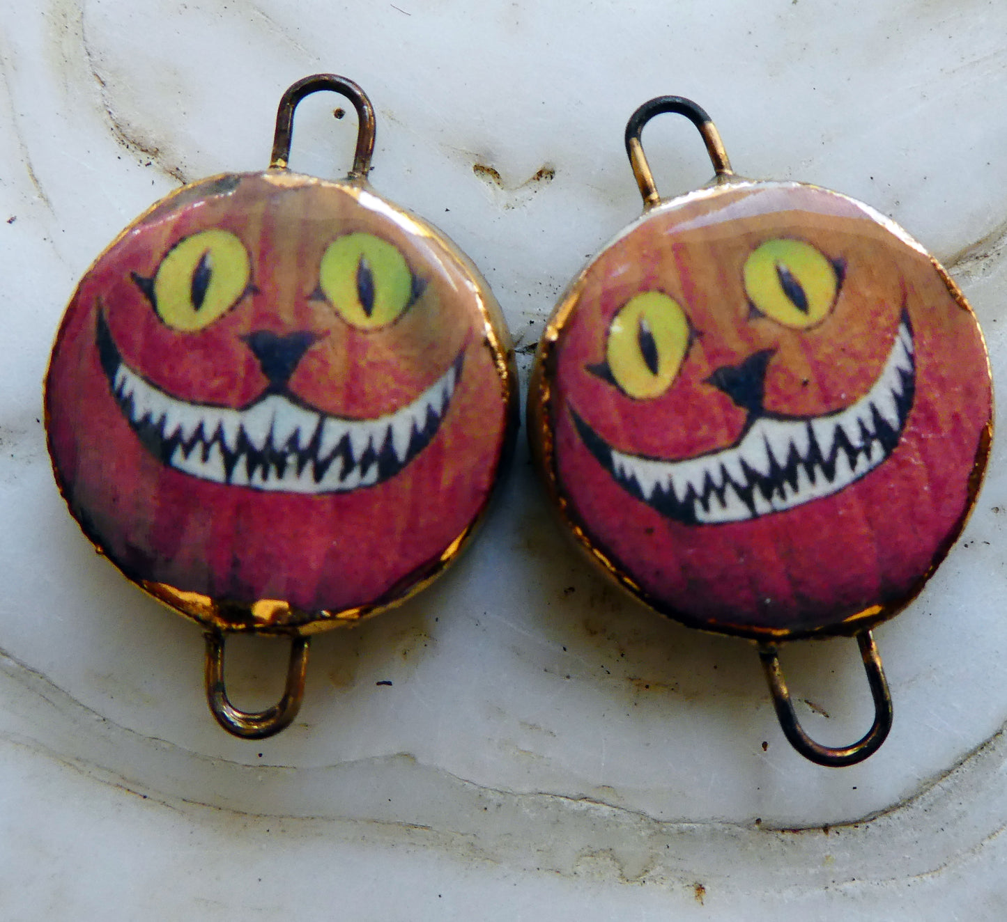 Ceramic Little Disc Pumpkin Decal Earring Connectors- Comic