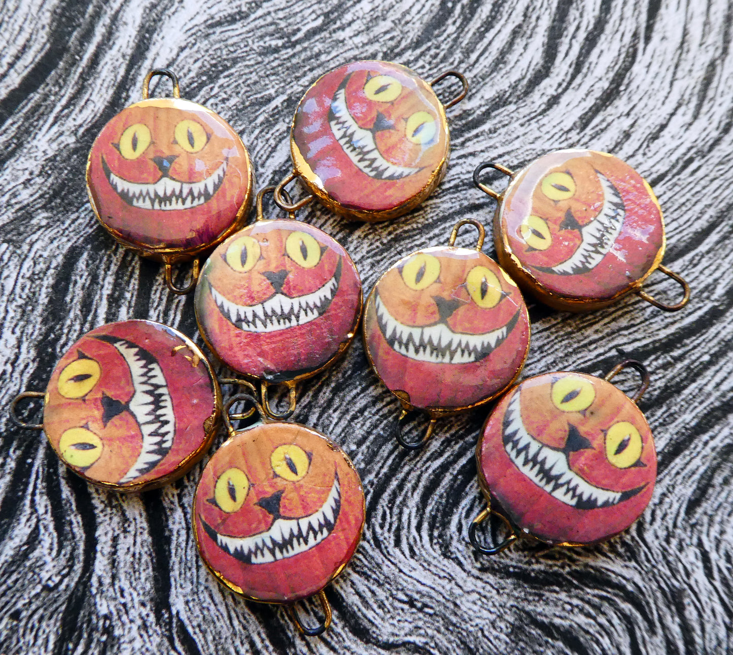 Ceramic Little Disc Pumpkin Decal Earring Connectors- Comic