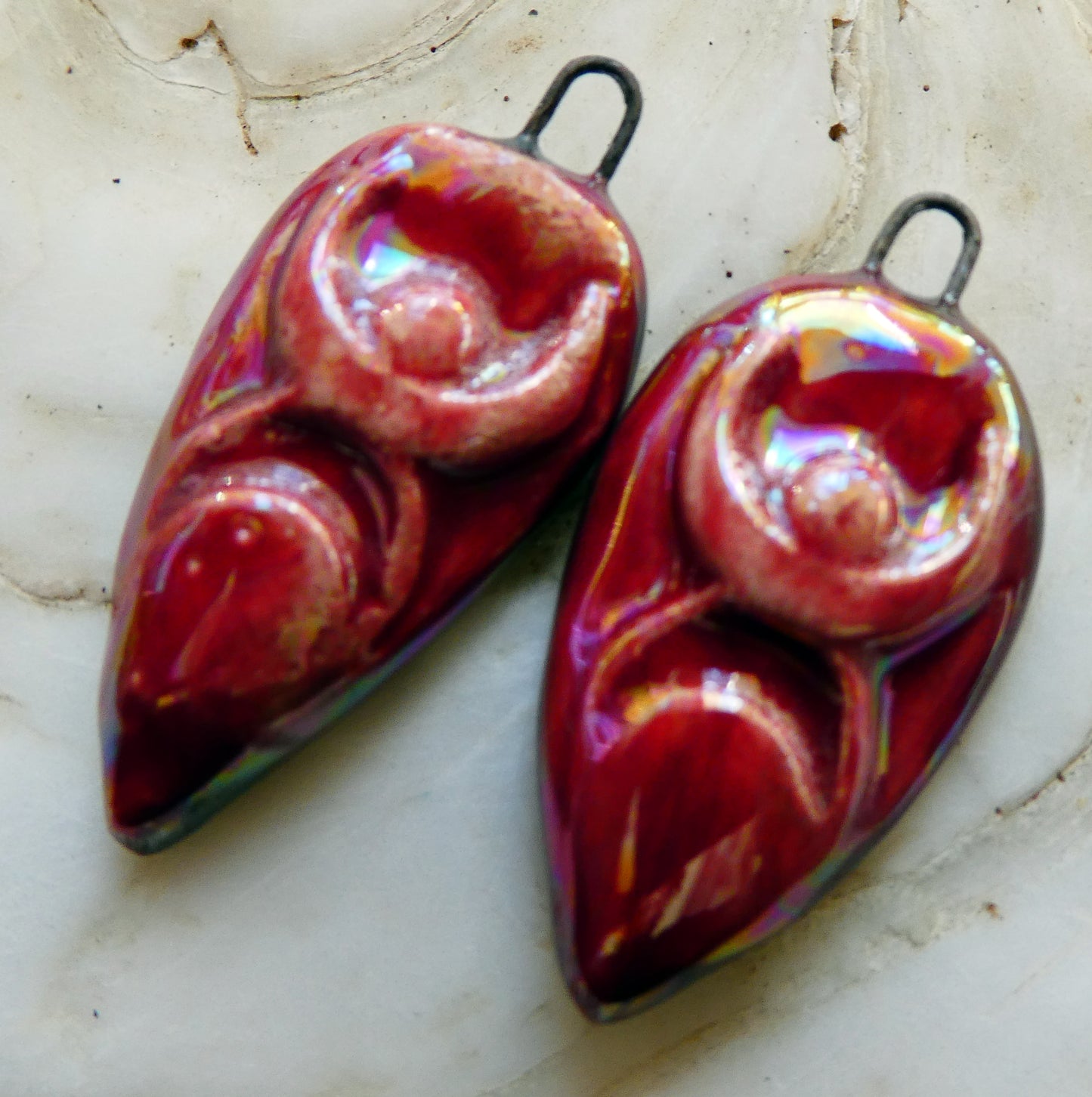 Ceramic Lustrous Goddess Charms -Red