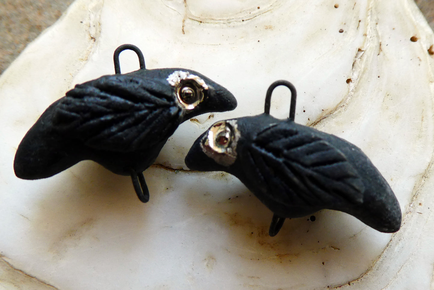 Ceramic Sparkly Eyed Raven Connectors