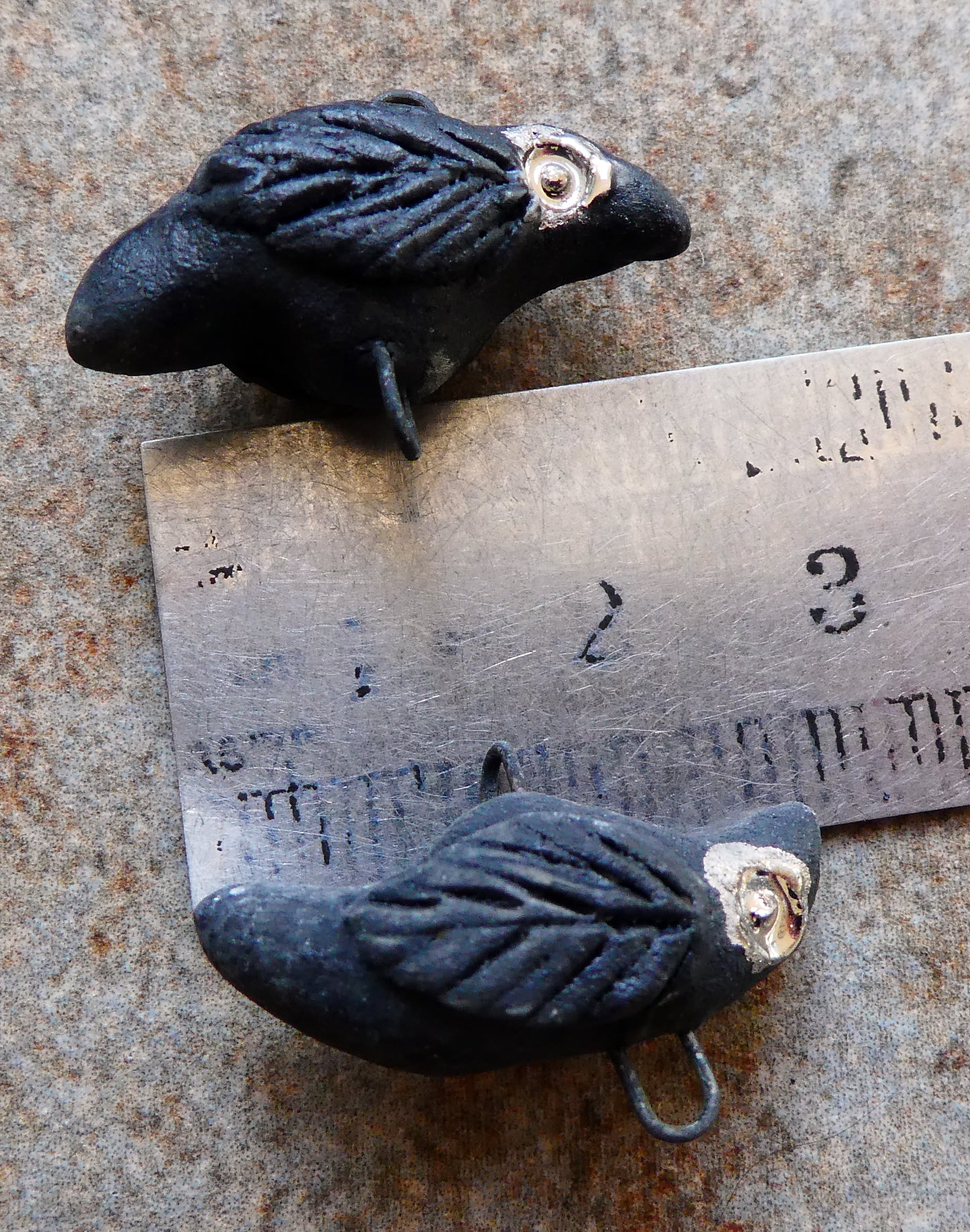 Ceramic Sparkly Eyed Raven Connectors