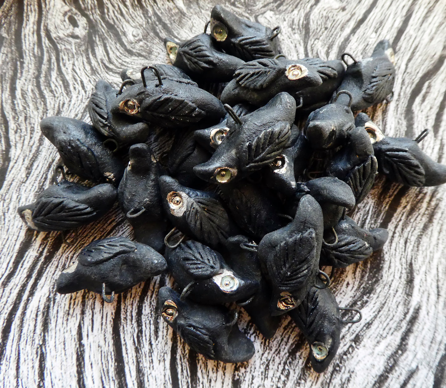 Ceramic Sparkly Eyed Raven Connectors