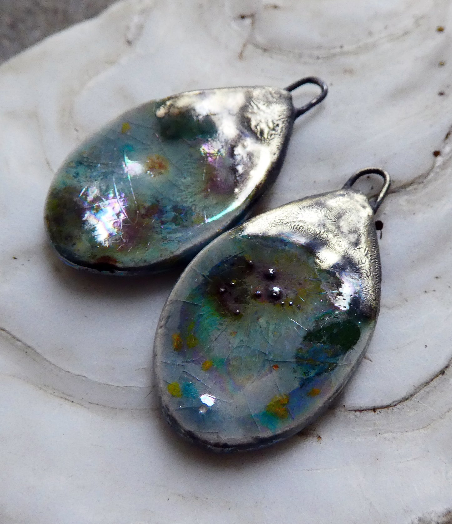 Ceramic Lustrous Flat Teardrop Drops - Mountain Moss