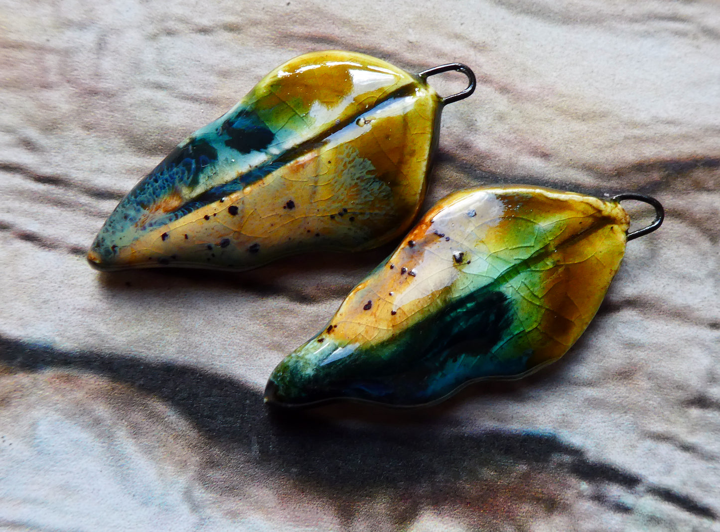 Ceramic Super Slim Autumn Leaf Charms #18