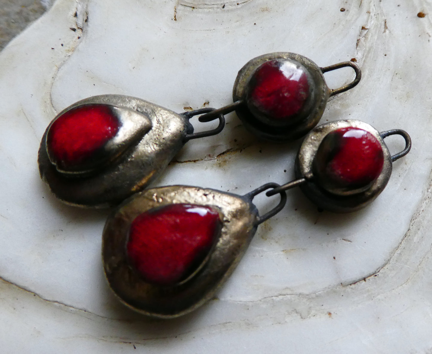 Ceramic Lustrous Moulded Teardrop Dangles -Red