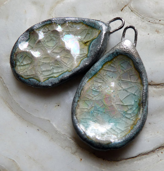 Ceramic Lustrous Silvery Icy Pool Charms - Diamond Crackle