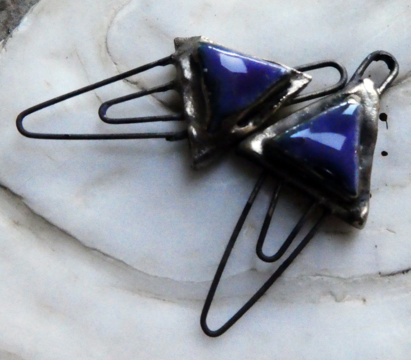 Ceramic Moulded Triangle Double Hoop Connectors- Dark Purple