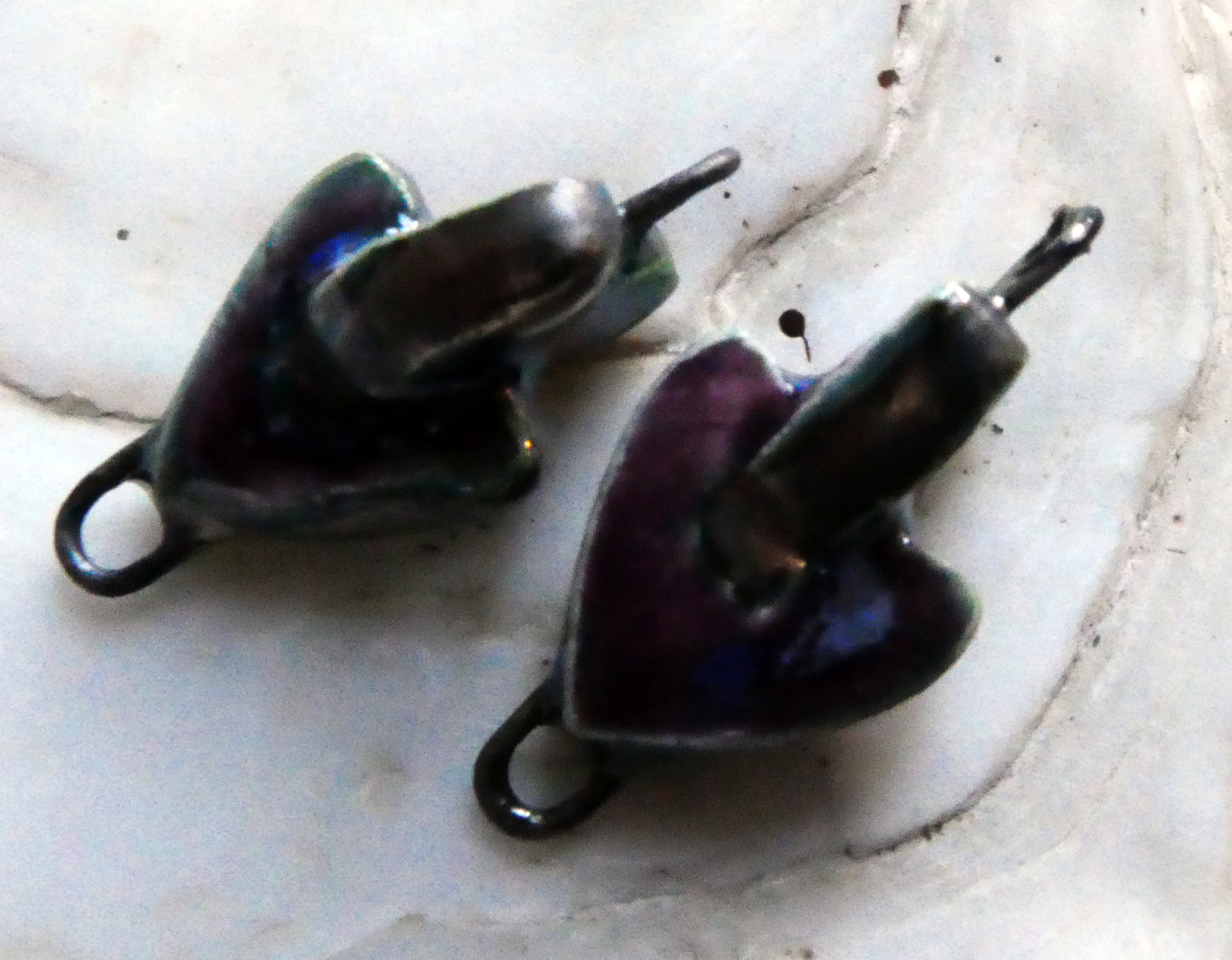 Ceramic Interconnected Hearts Connectors-Plum Jelly