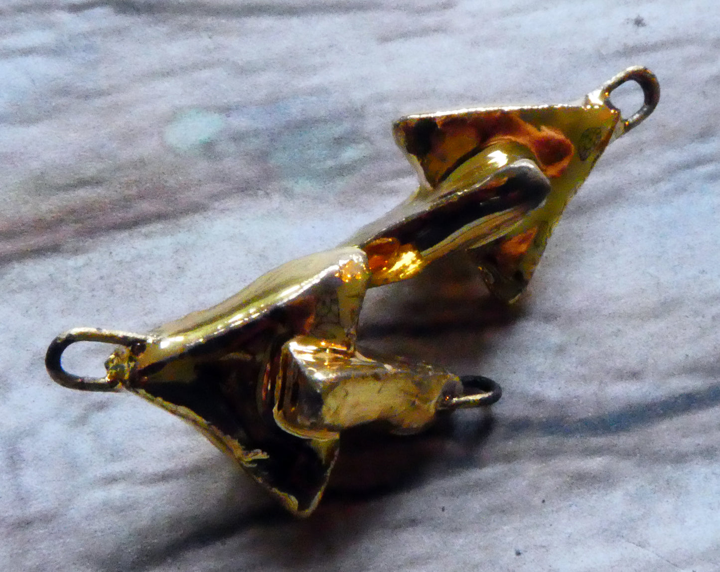 Ceramic Interconnected Triangle Connectors- Gold