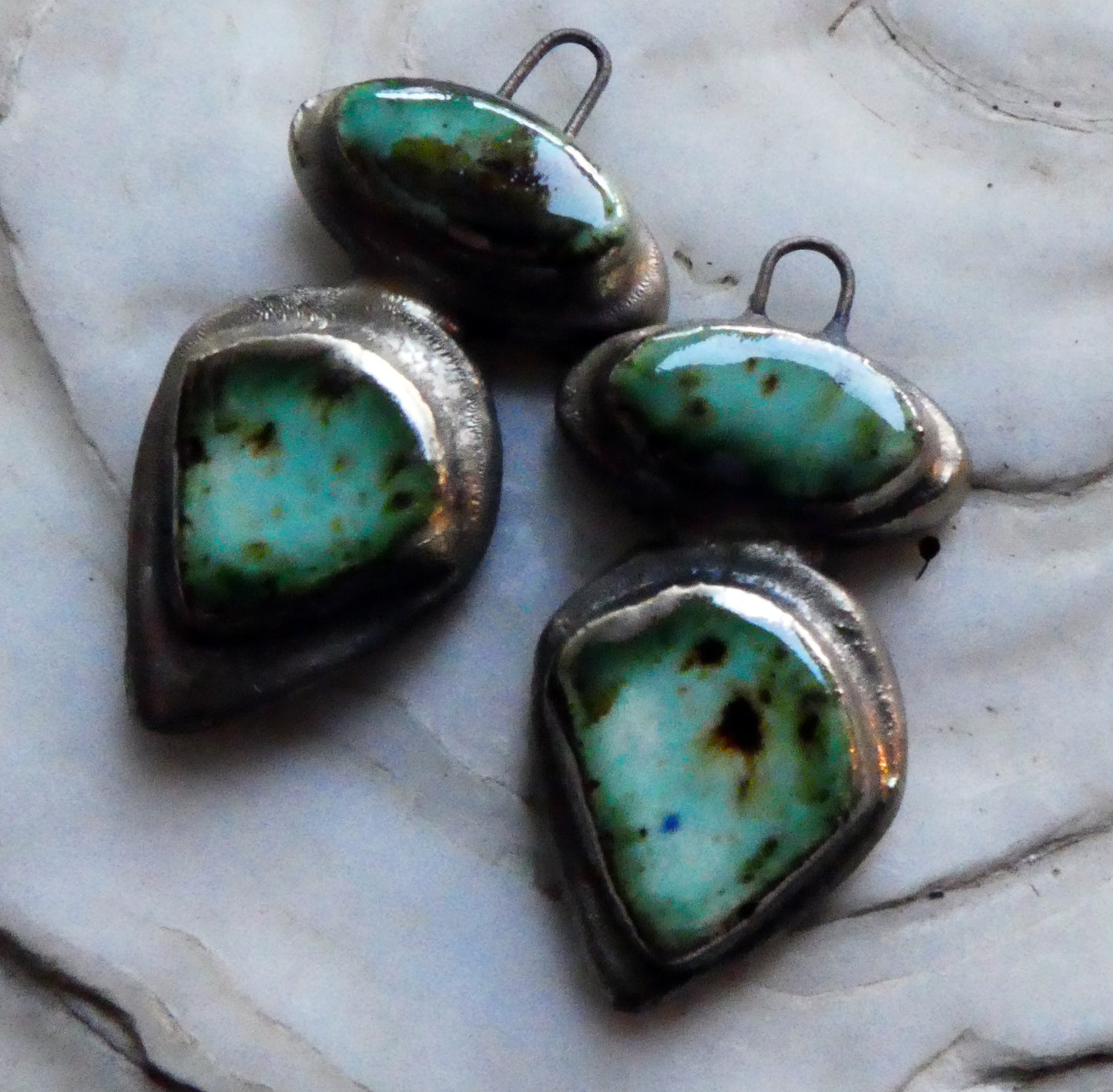 Ceramic Moulded Mixed Shape Charms - Blue Guppy