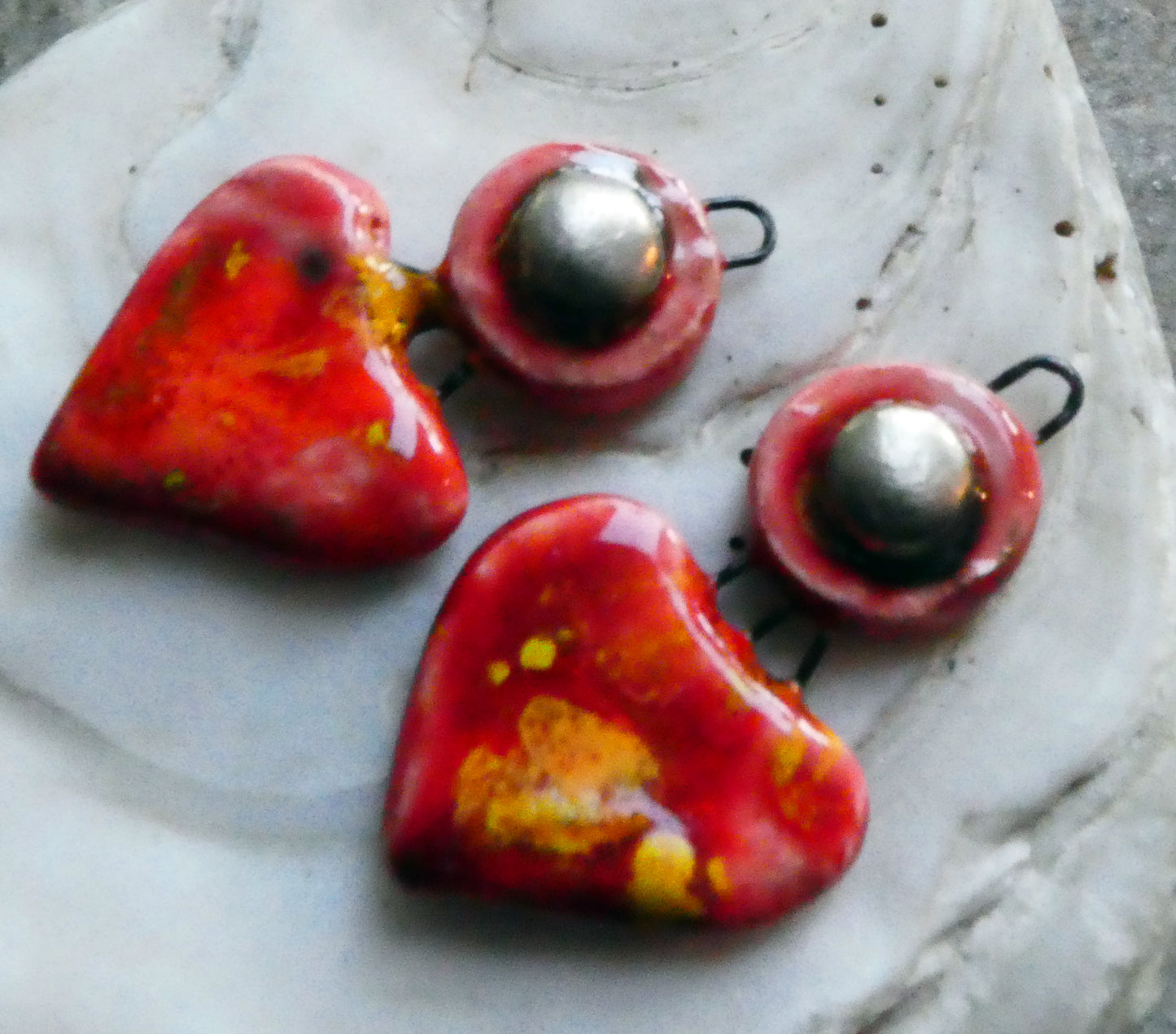 Ceramic Disc and Lotus Charms - Firecracker