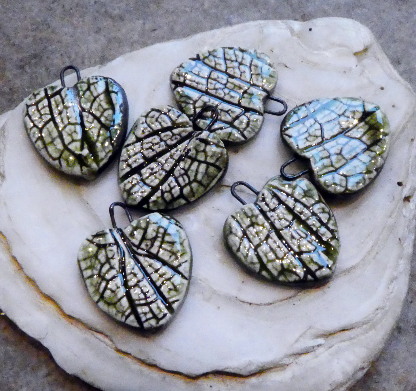 Ceramic Leaf Hearts -Algae Bloom