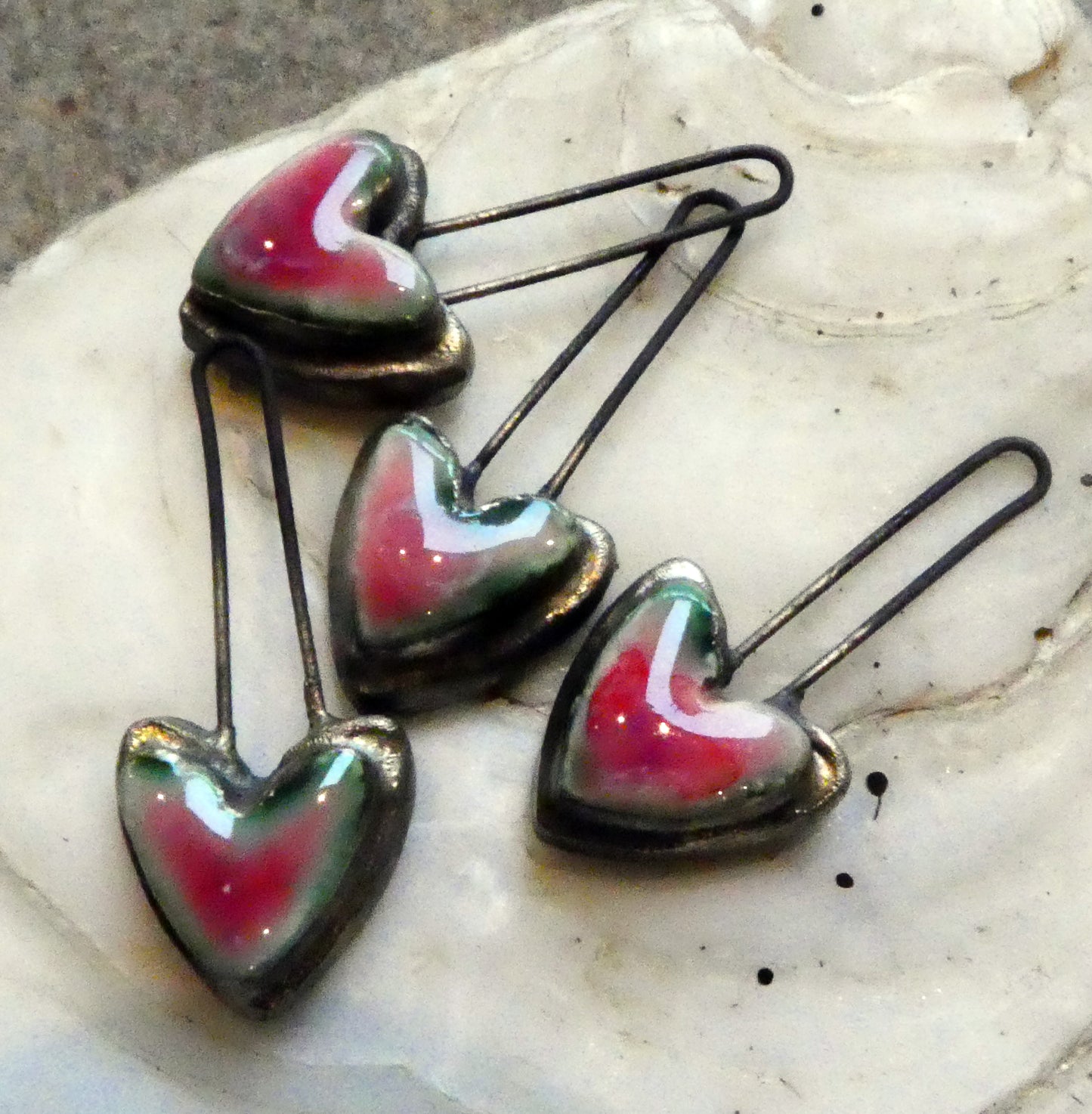 Ceramic Little Moulded Heart Dangles- Berry Tart