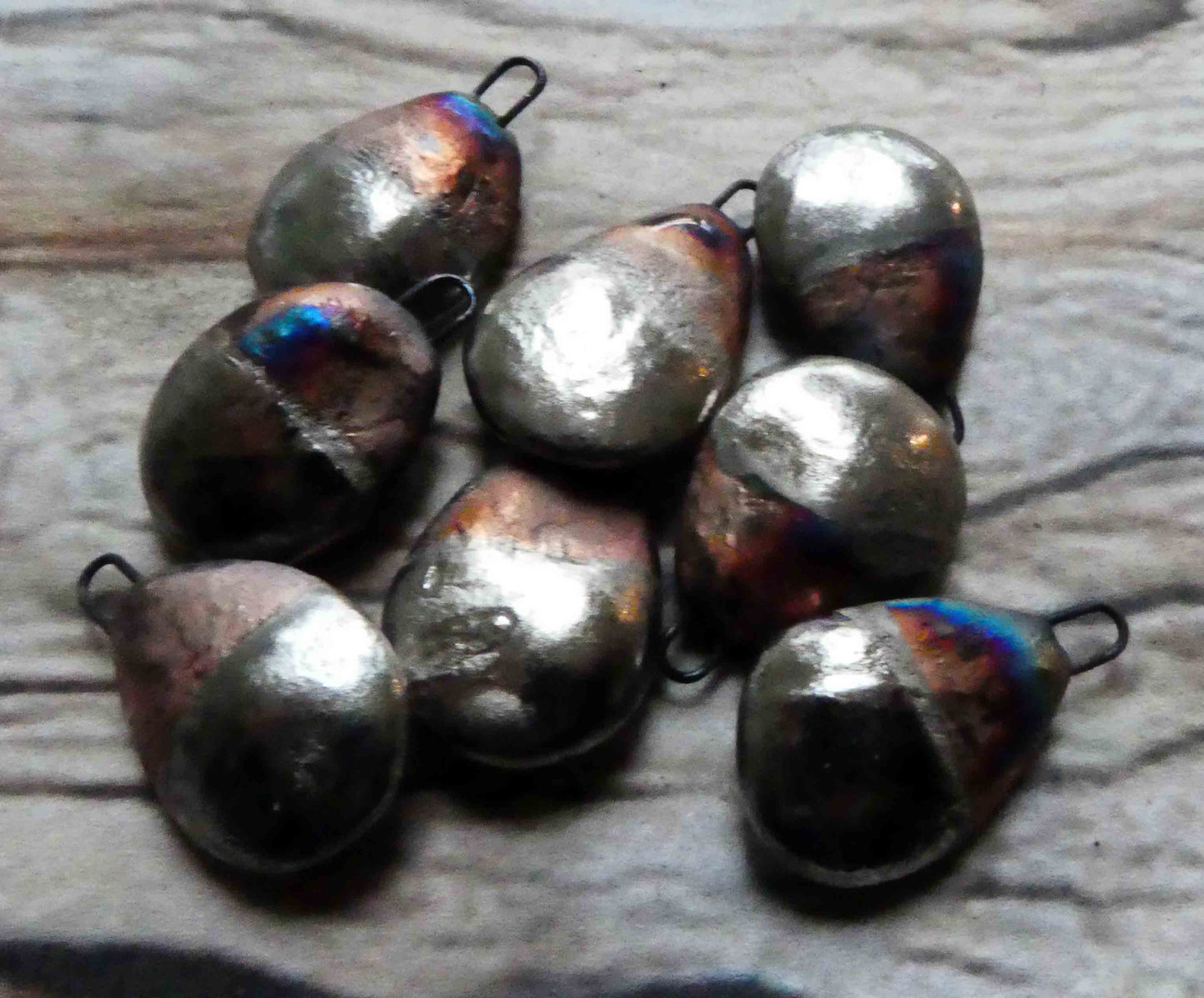 Ceramic Scorchy Lustre Pebble Charms -Platinum