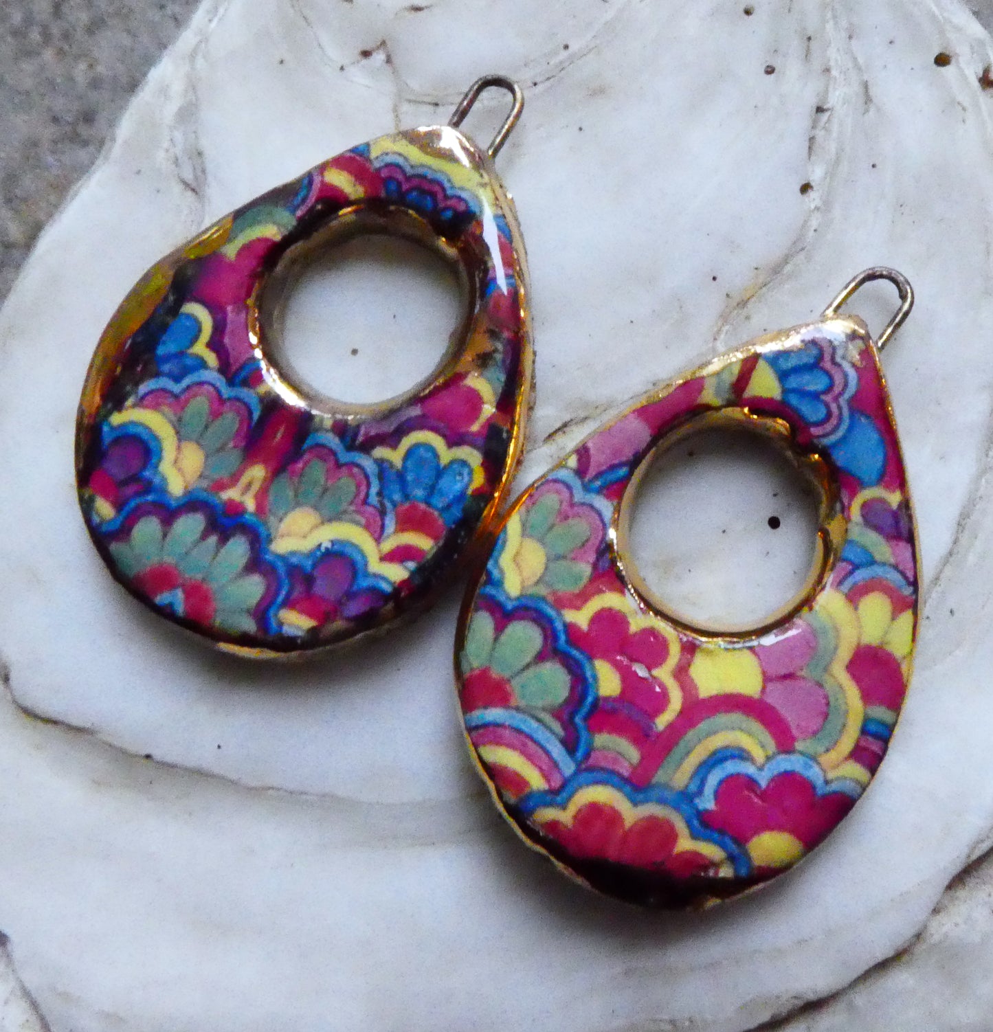 Ceramic 70's Psychedelic Pattern Decal Charms -#2