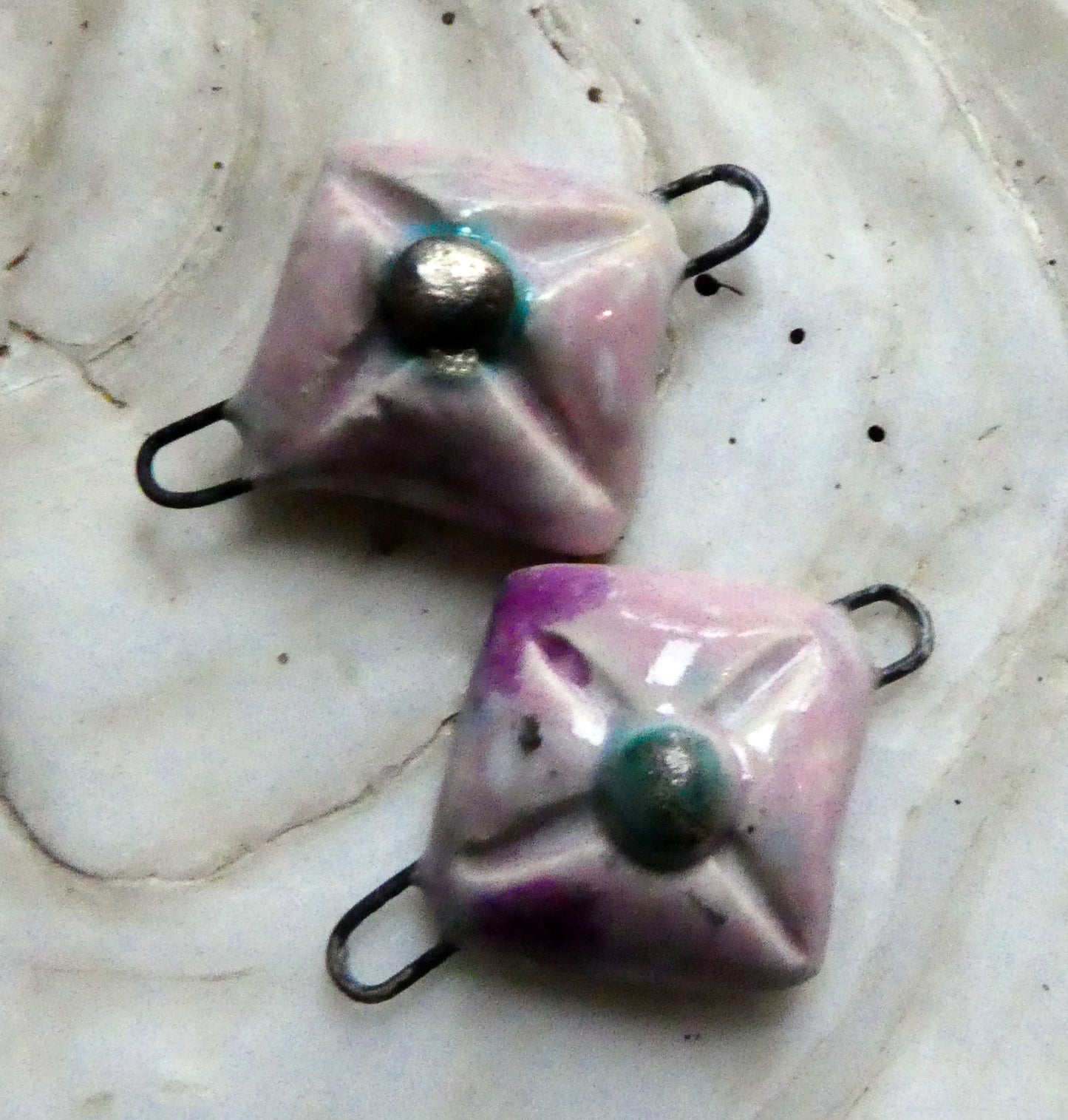 Ceramic Cushion Connectors -Pink Plum