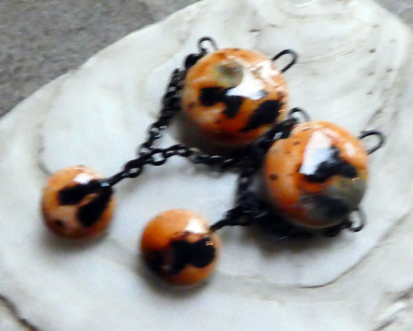Ceramic Disc Dangles with Chain - Oriental Caramel