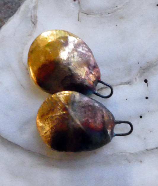 Ceramic Scorchy Lustre Pebble Charms -Gold