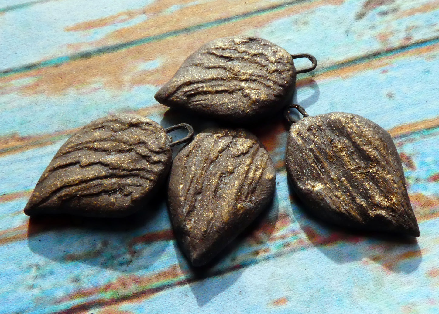 Ceramic Driftwood Textured Drops - Bronze