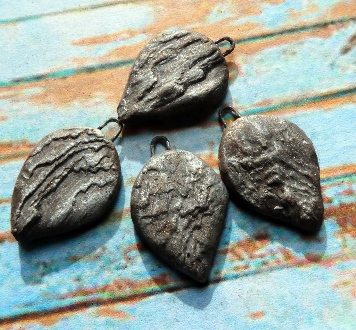 Ceramic Driftwood Textured Drops - Silver