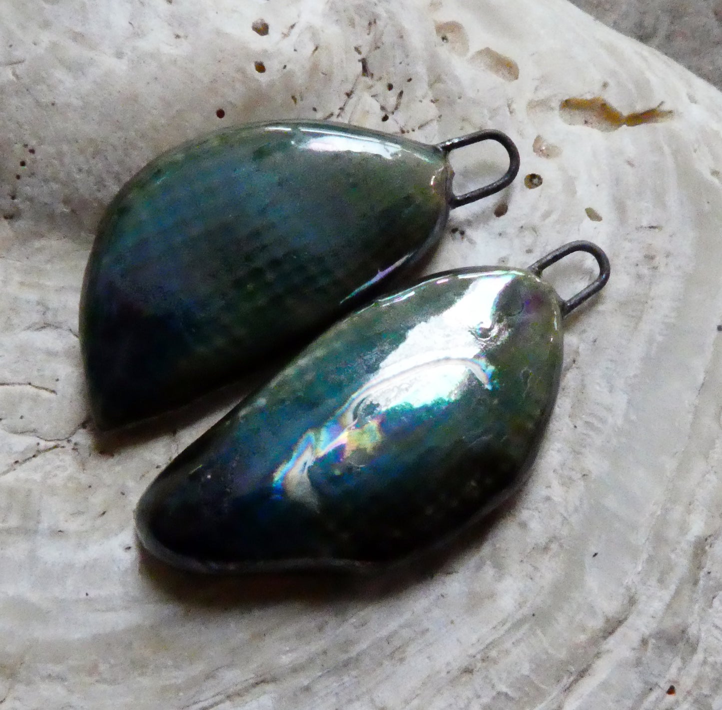 Ceramic Lustrous Shell Slab Charms - Oriental Blue