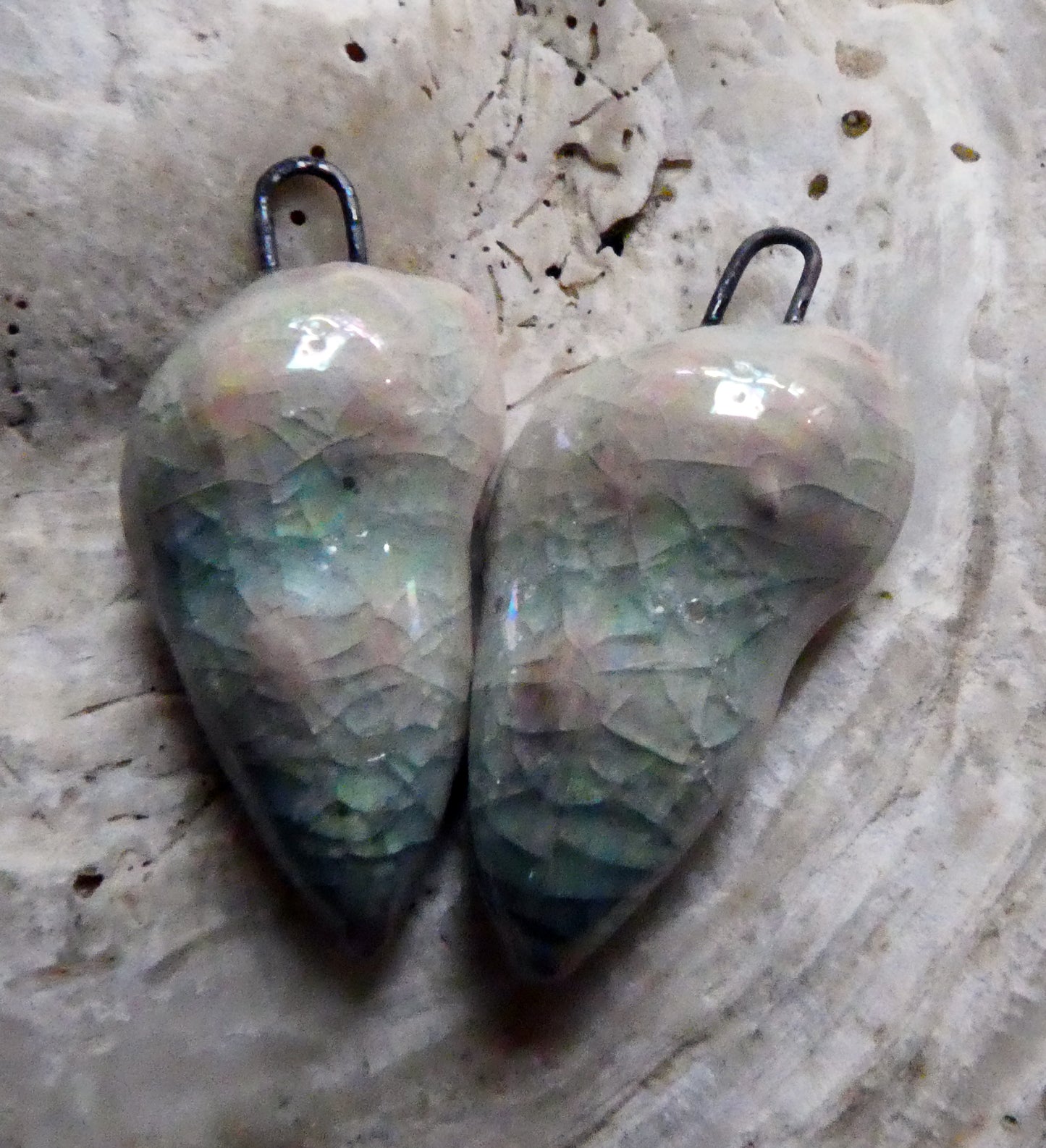 Ceramic Lustrous Conical Shell Charms -Orchid