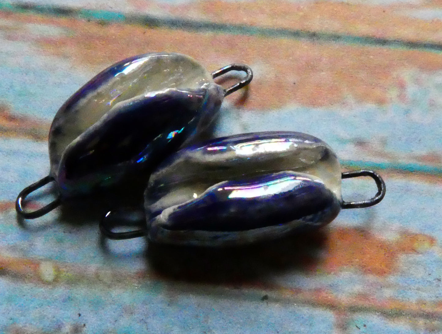 Ceramic Lustrous Cowrie Shell Connectors - Mirror Blue