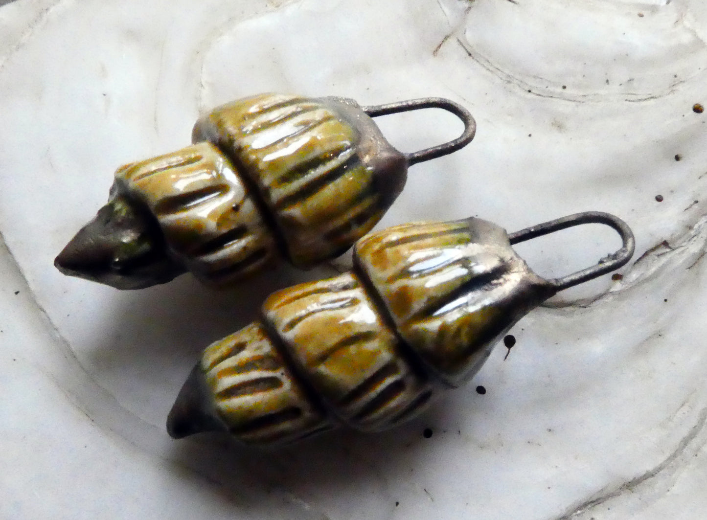 Ceramic Textured Spiral Shell Charms - Dune