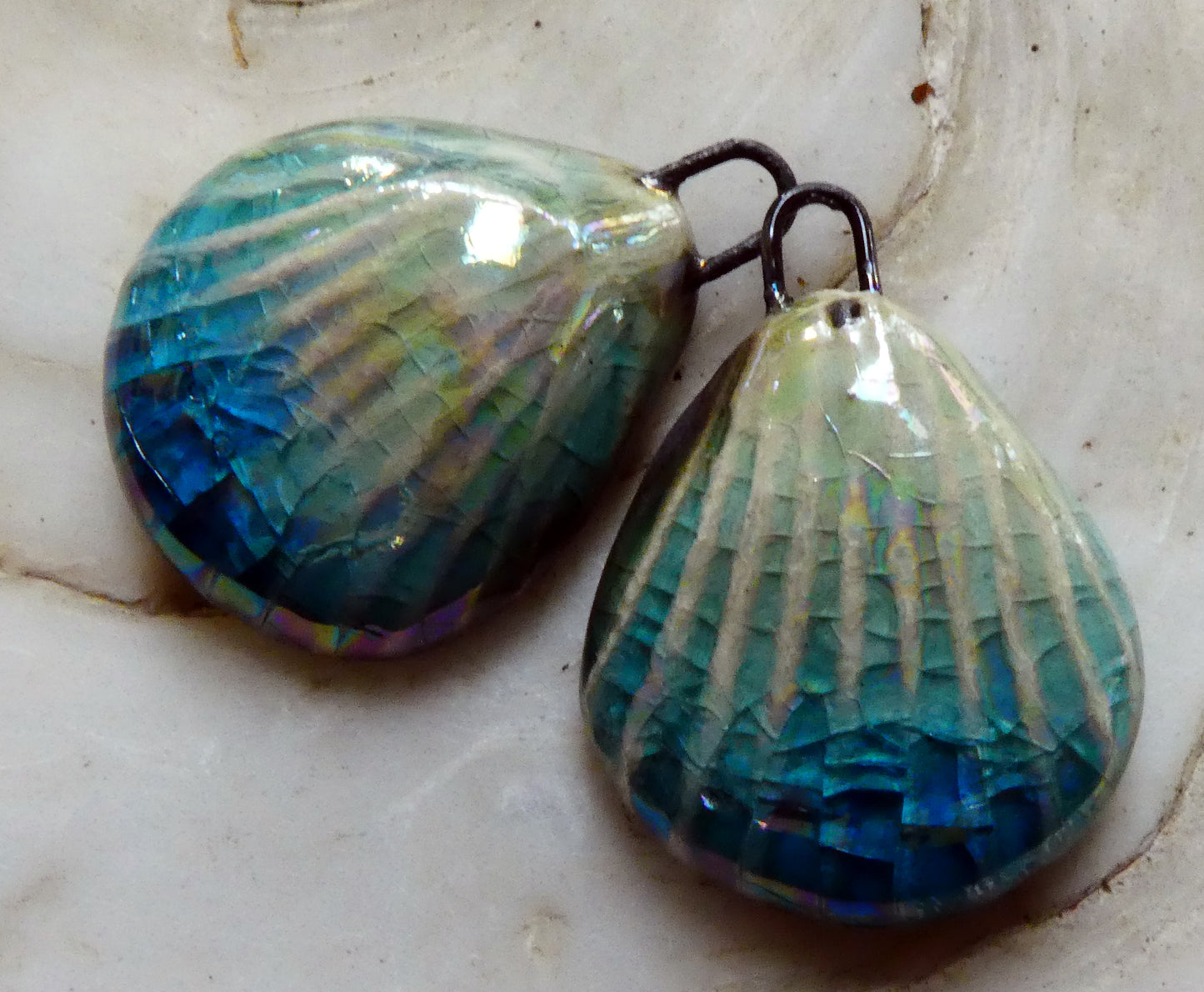 Ceramic Lustrous Shell Charms -Turquoise Crackle