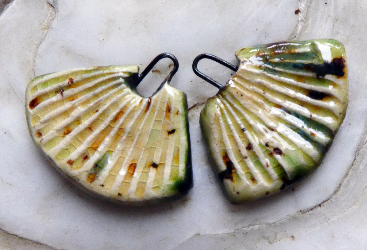 Ceramic Fan Shaped Shell Charms -Cappuccino Mint