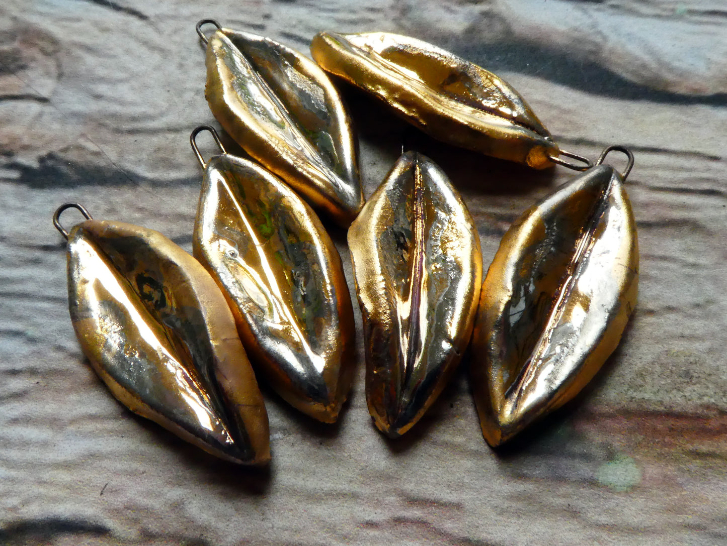 Ceramic Lustrous Leaf Charms - Gold